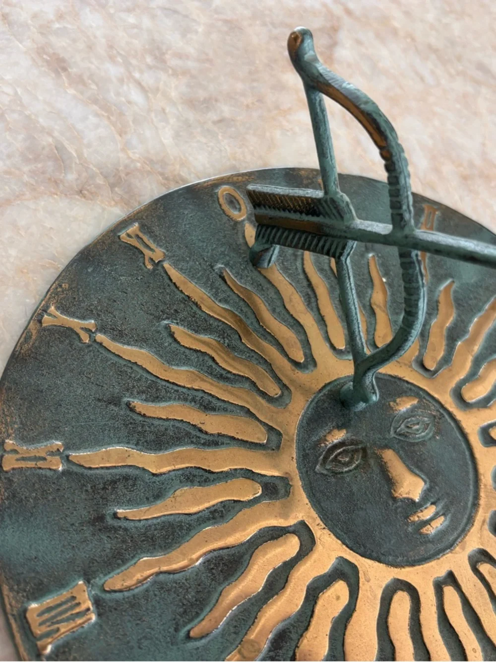 Brass Vintage 1992 Aged Patina Sundial Garden Decor Eclectic Unique Celestial - Picture 10 of 12